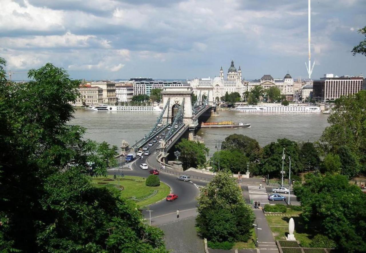 City Corso Apartman Budapest Bagian luar foto