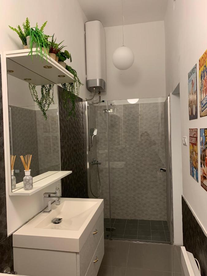 City Corso Apartman Budapest Bagian luar foto